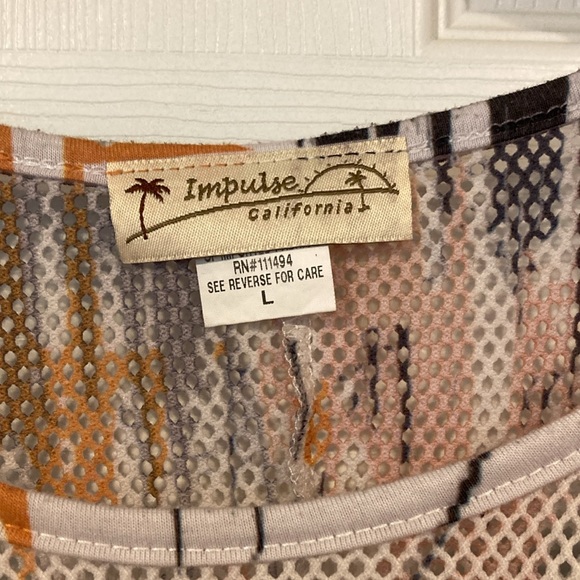 Impulse California abstract layered top size large - Picture 2 of 5